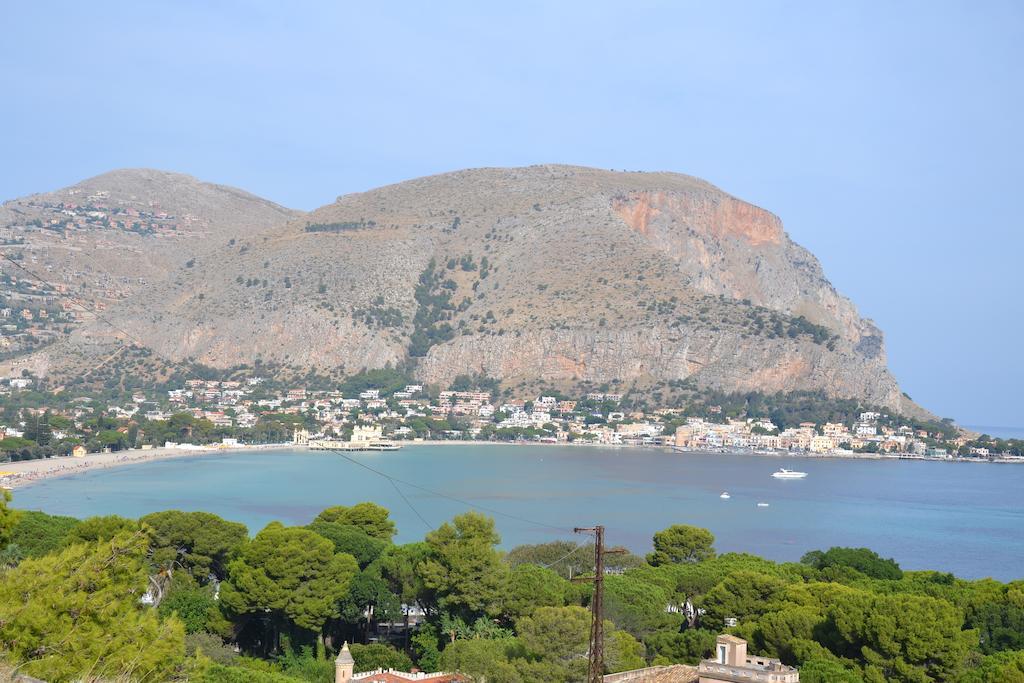 Mondello Holidays Ruang foto